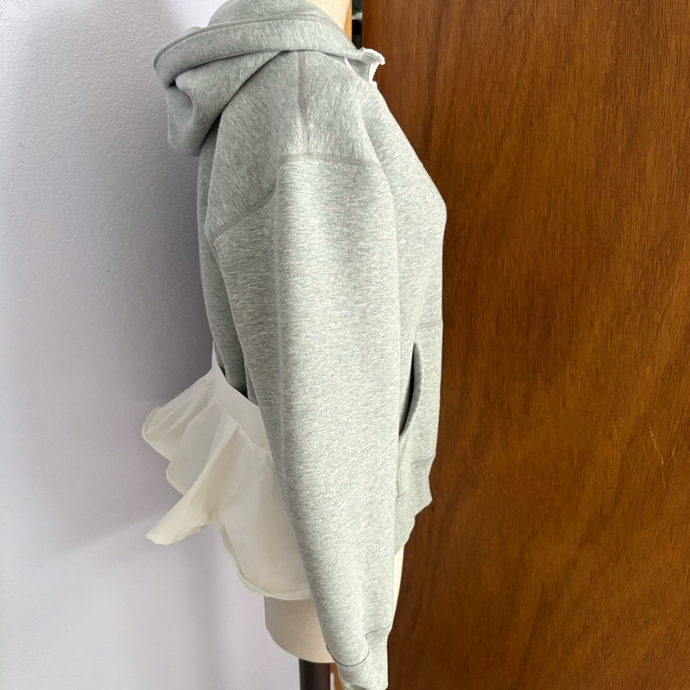 NIKE x SACAI sz M Tech Fleece Jacket Gray White Ruffle Full Zip 716911 - Picture 9 of 15